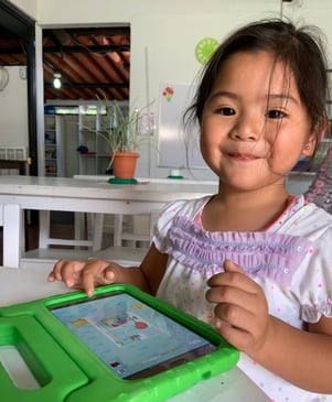 A girl using MoominLS in Guatemala